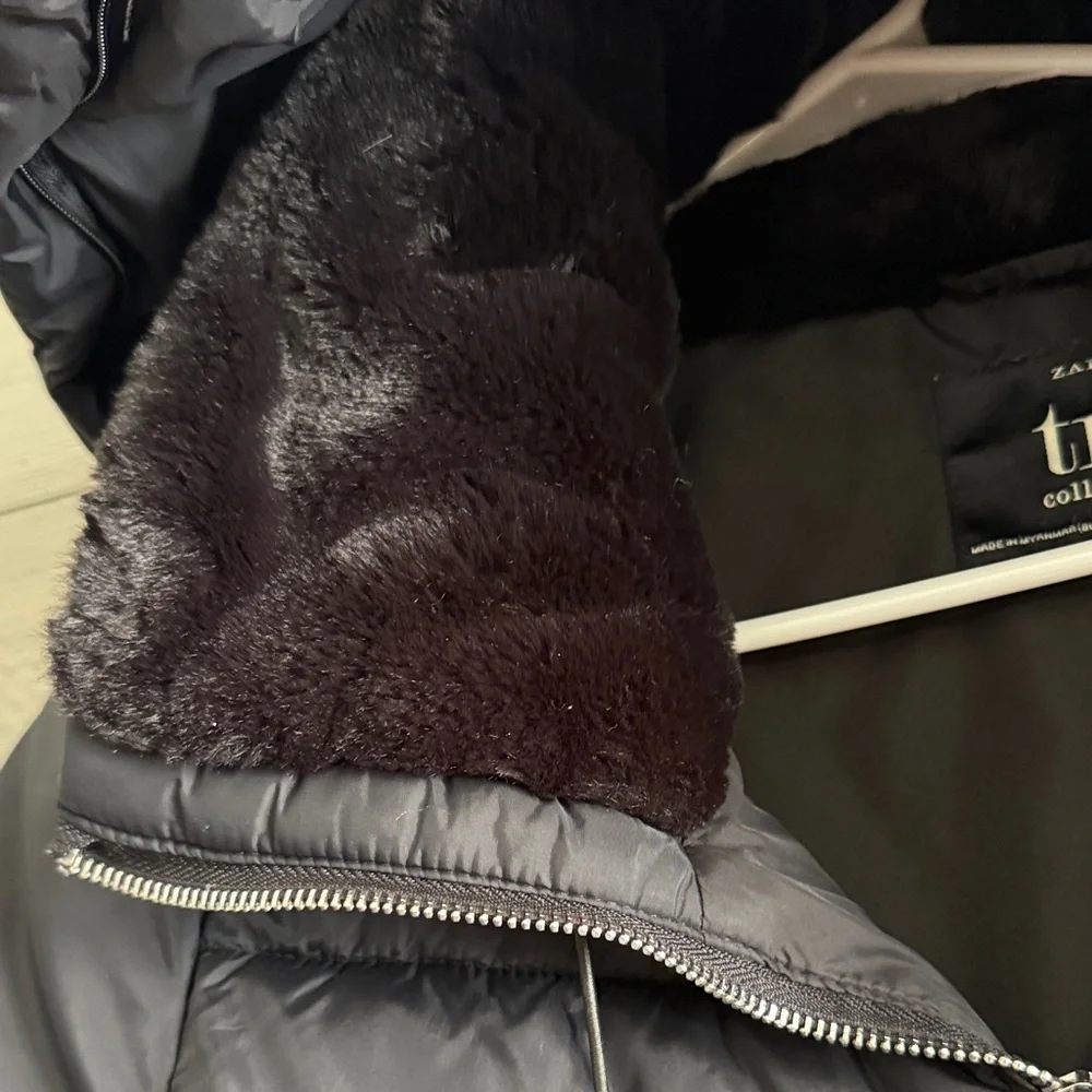 Zara Black Hooded Puffer Jacket - Picture 6 of 11